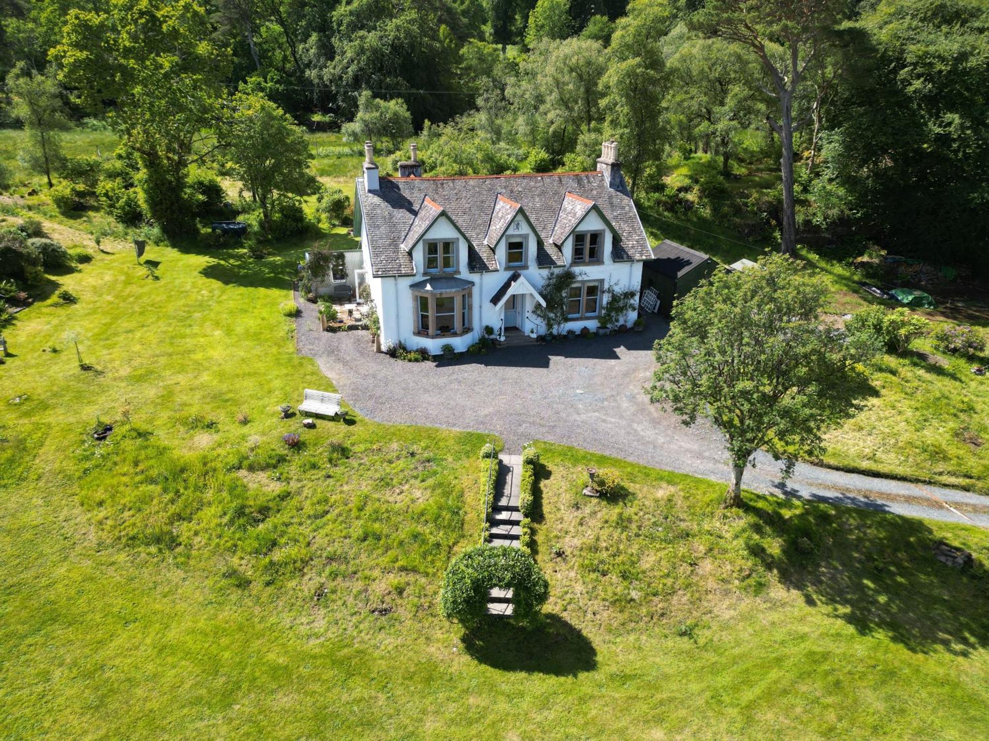 Glenaros Lodge Salen  Bagian luar foto